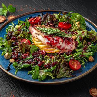 Fileu de pui la cuptor cu mere și alune