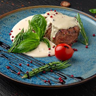 File mignon cu sos de peper