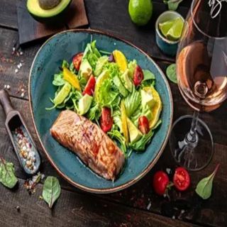 Salata cu somon Teriyaki