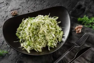 Salata de varza cu mazare