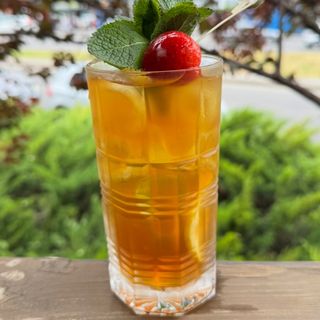 Black Strawberry Ice Tea