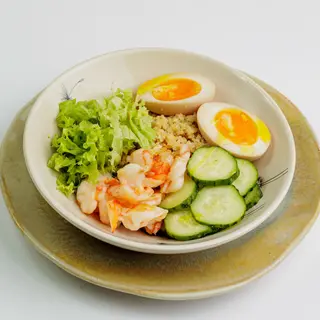 Bowl cu ​​quinoa & creveți