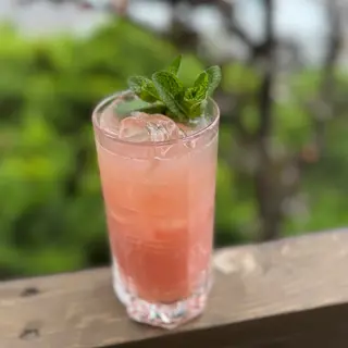 Peach Spritz 