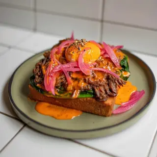 SEXY BENNY EGG