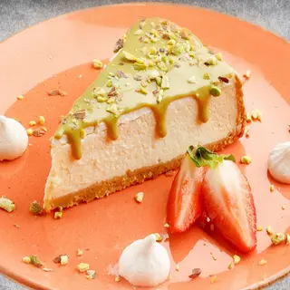 Cheesecake cu sos de fistic