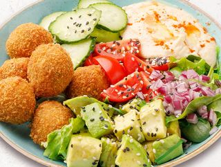 Poke Bowl cu falafel