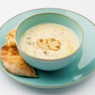 Supă cremă de pui și ciuperci