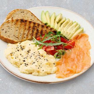 Скрэмбл с лососем/ Scrob cu somon