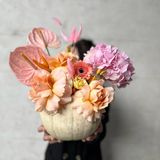 Compozitie Roz in Dovleac cu Hortensie si Anthurium