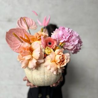 Compozitie Roz in Dovleac cu Hortensie si Anthurium