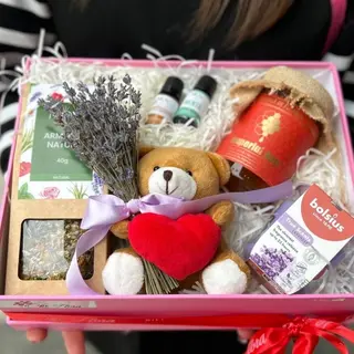 Cutie Aromata cu Lavanda, Miere si Uleiuri Esentiale