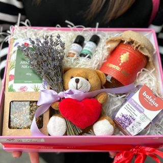 Cutie Aromata cu Lavanda, Miere si Uleiuri Esentiale