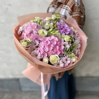 Buchet Alb Roz cu Hortensii si Crizanteme
