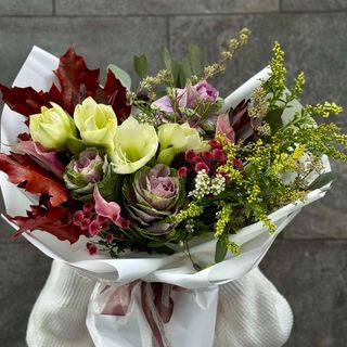 Buchet de toamnă cu amaryllis brassica și cale