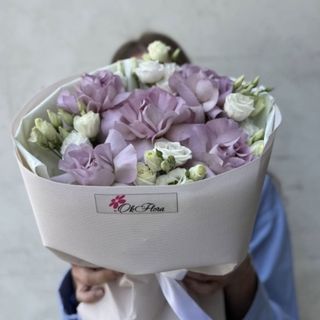 Buchet cu Trandafiri Lila si Eustome