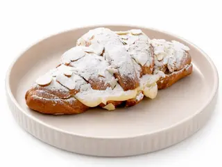 Круассан с ванилью / Croissant cu vanilie