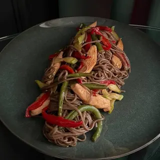 WOK с курицей/ WOK cu pui