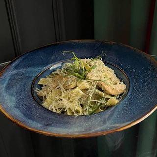 Паста с куриной грудкой/ Paste cu piept de pui