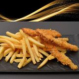 Pene de pui cu cartofi pai 