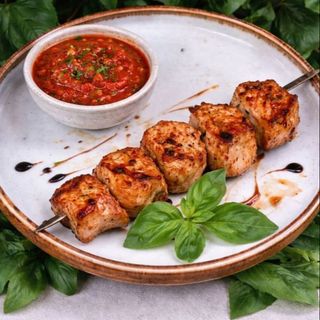 Куриный шашлык / Frigarui din carne de pui