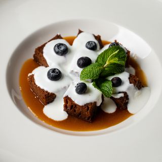 Черная баба с соусом/ Baba Neagra cu sos