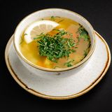 Куриный суп с овощами и лапшой/ Supă de pui cu legume și tăiței