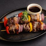 Шашлык из говядины/ Frigărui de vită