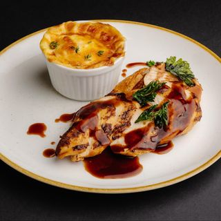 Пикантная куриная грудка Тандури/ Piept de pui  în stil Tandoori