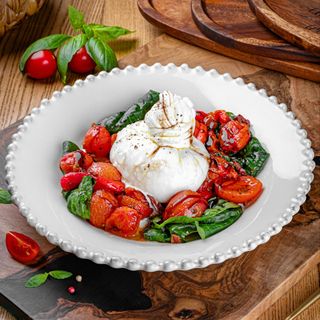 Burrata cu roșii