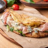 Piadina cu prosciutto