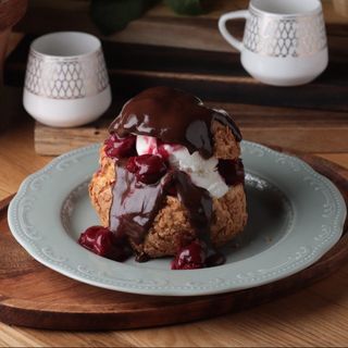 Profiterol cu ​​ciocolată