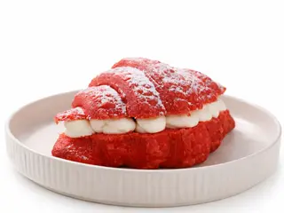 Красный круассан/ Red Croissant