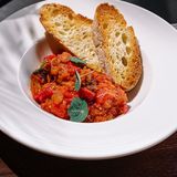 Айвар с хрустящим багетом 