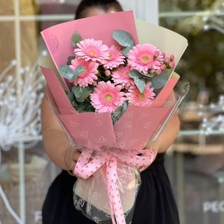 Букет из гербер и гиперикума - "Утро"