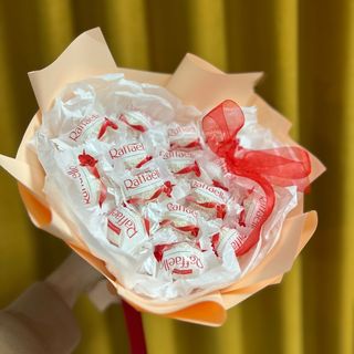 Buchet în formă de inimă cu Raffaello