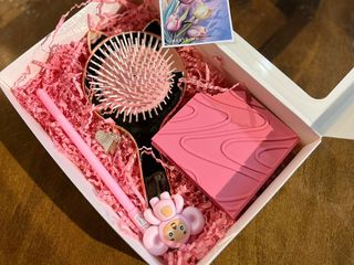 Box „Vis Roz”. Pentru fetiță