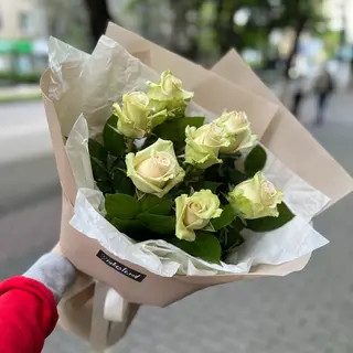 Buchet din trandafiri bej