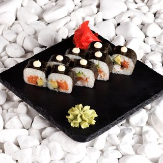 Futomaki Salmon-Shrimp