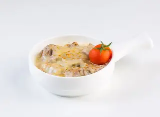 Limbă de vițel în sos alb