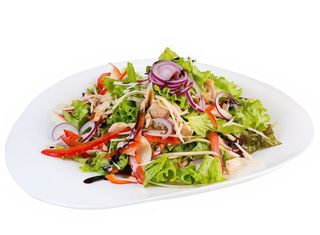 Salată cu țelină și pui