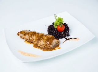 Muschiuleț de porc în sos de muștar