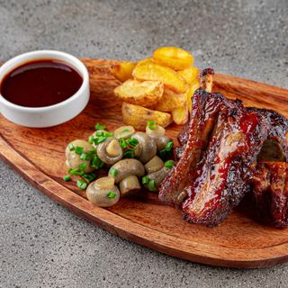 Costițe de porc cu cartofi si ciuperci