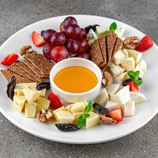 Platou de cașcavaluri