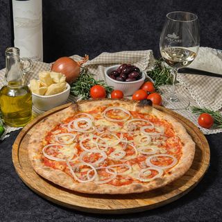 Пицца Тунец и Лук.Pizza Tono Ceapa