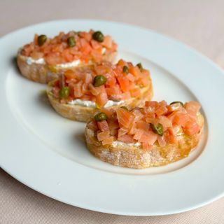 Bruschette cu somon