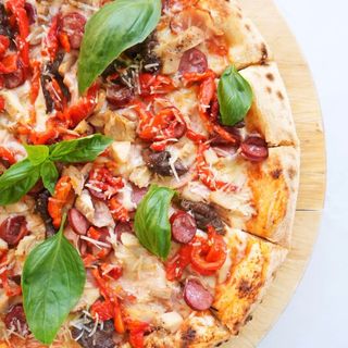 Pizza 4 feluri de carne 