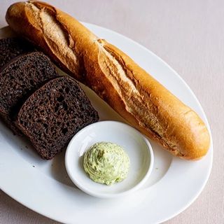 Pâine finlandeză cu unt