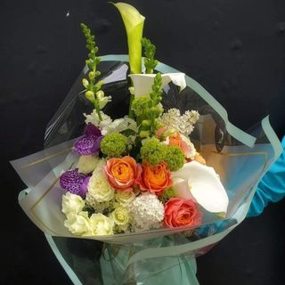 Buchet din cale cu trandafiri