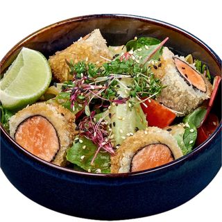 Salată cu somon (200 g)