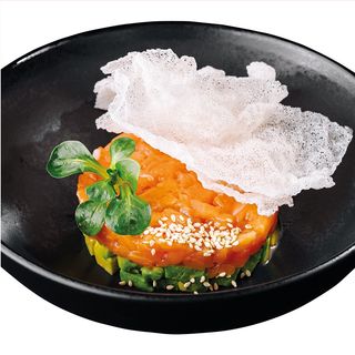 Tartar din somon cu avocado (115 g)